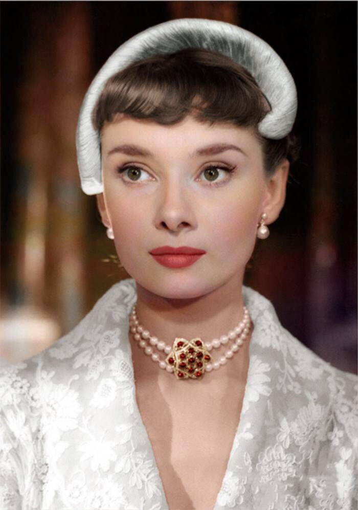 20),英国著名影星和舞台剧女演员,奥斯卡影后,世人敬仰她为"人间天使"