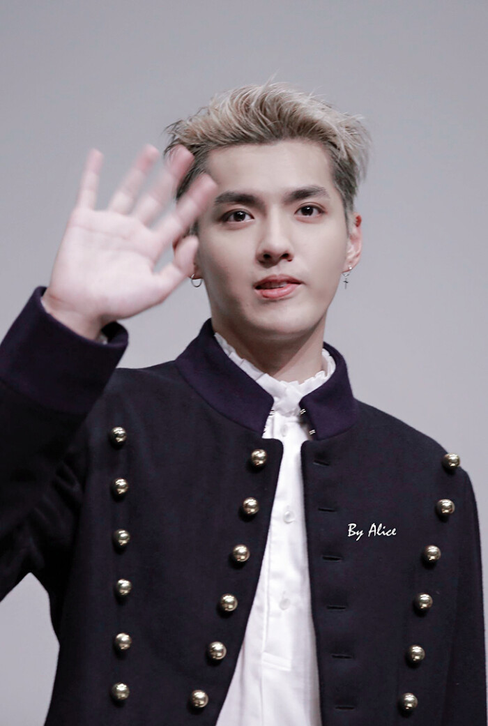 吴亦凡 最佳男主角吴亦凡 kris exo 花美男 偶像 明星 男神 帅哥 小