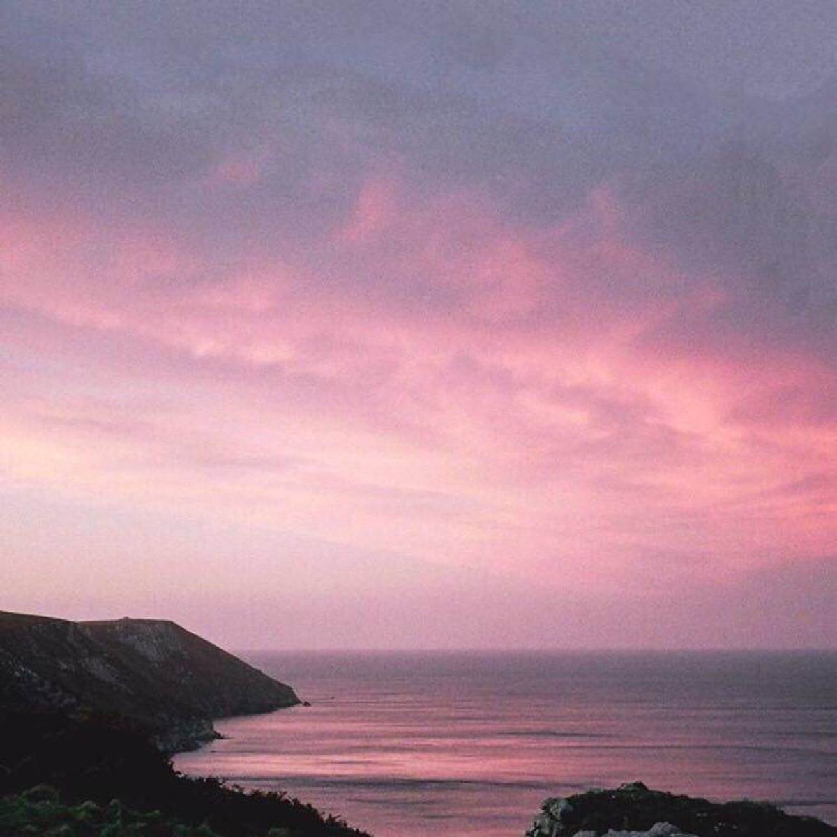 海边暮色 粉色 背景图