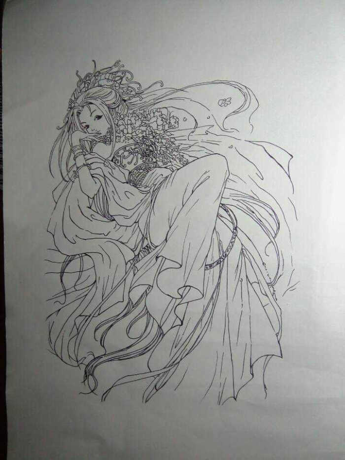 古装线描美女插画