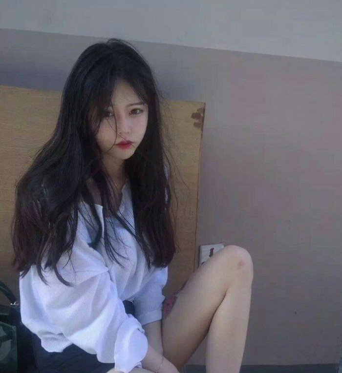 旧馆人の 女生头像 韩系女头 许如鱼