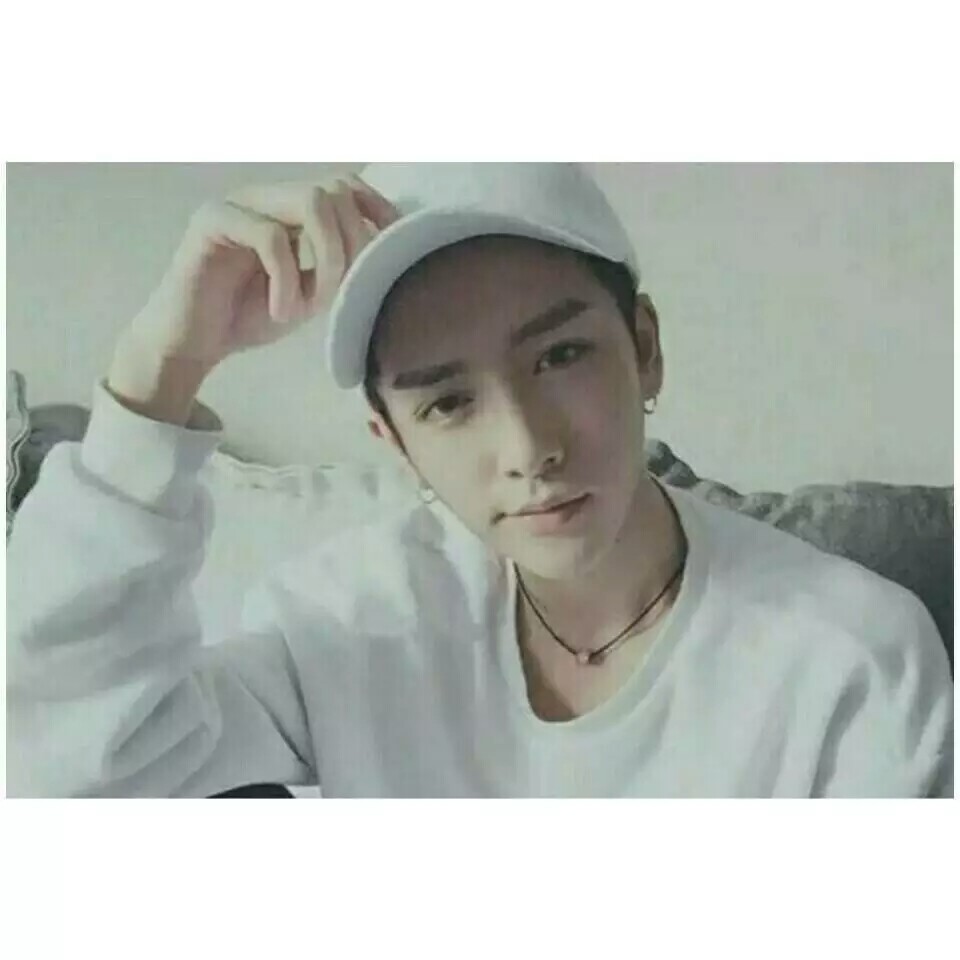 白边,男头