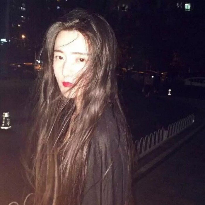 白以南の#女生头像# #头像# 女头大换血 喜欢就关注收藏点赞 定期检查