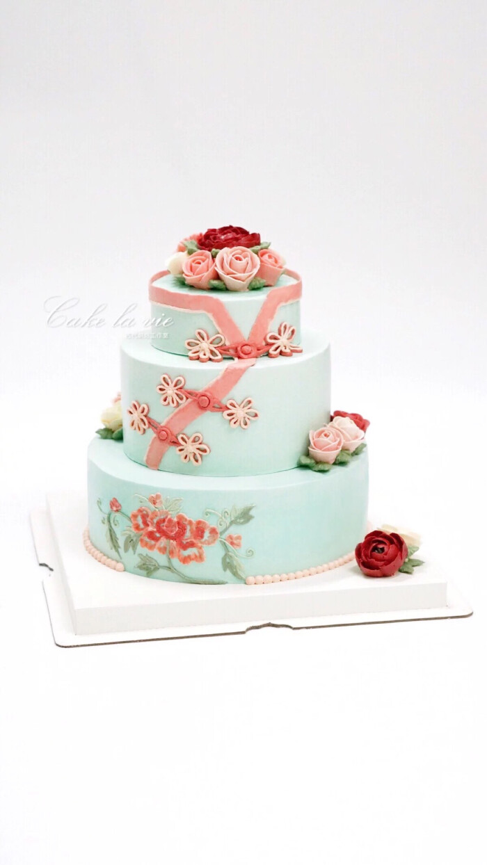 创意蛋糕,中式旗袍造型,款款情深。