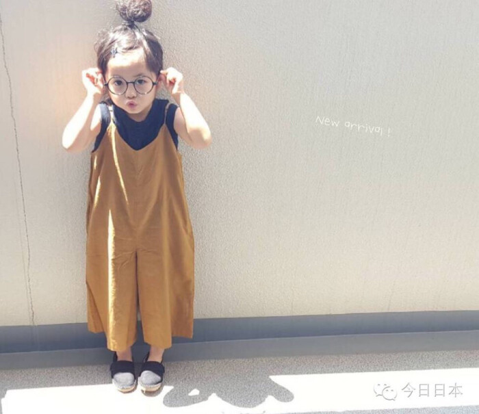 来自日本的萌萌小姑娘ayaka,因为她的搭配日记火了~每一身都好!可!爱!