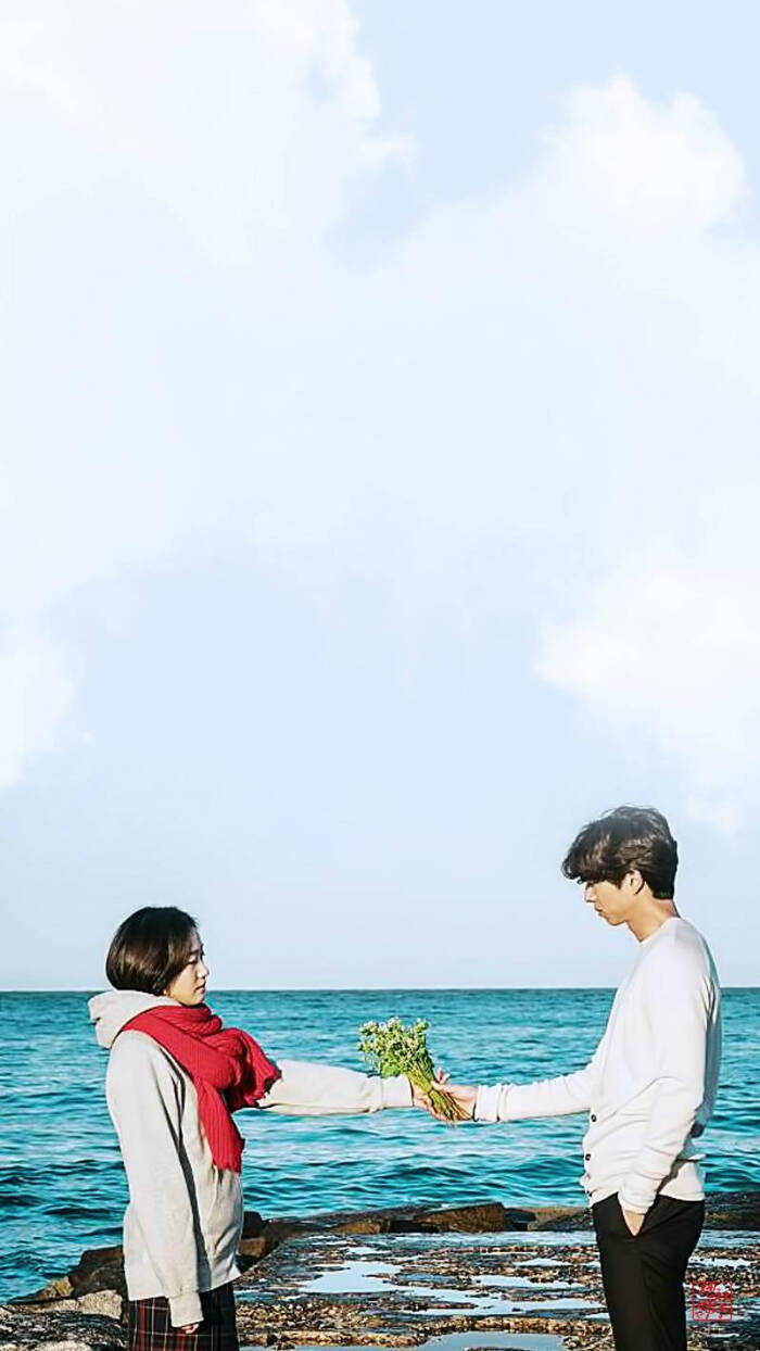 孤单又灿烂的神-鬼怪# 孔刘 金高银壁纸(cr:malika)