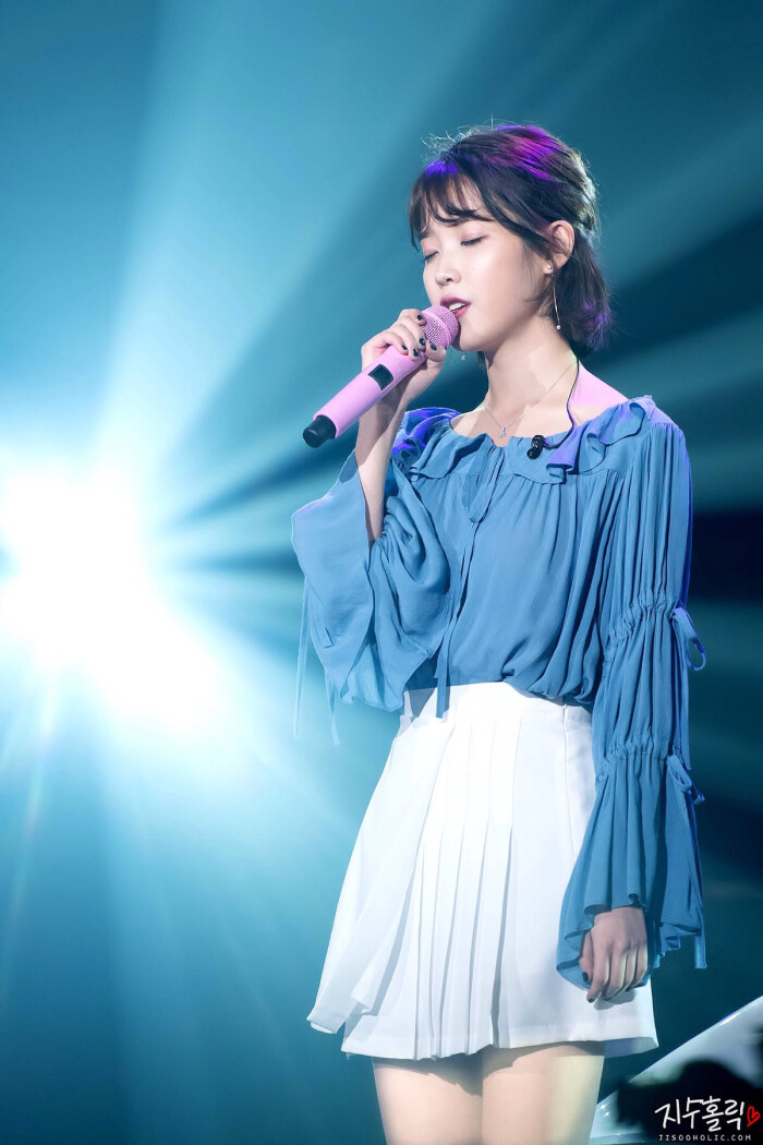 IU李知恩 首尔演唱会-堆糖,美好生活研究所