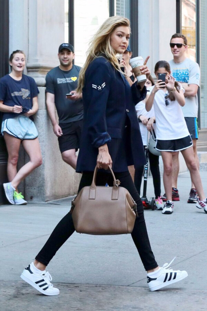 gigi hadid gigi(吉吉哈迪德)#维密天使# 模特 街拍 穿搭