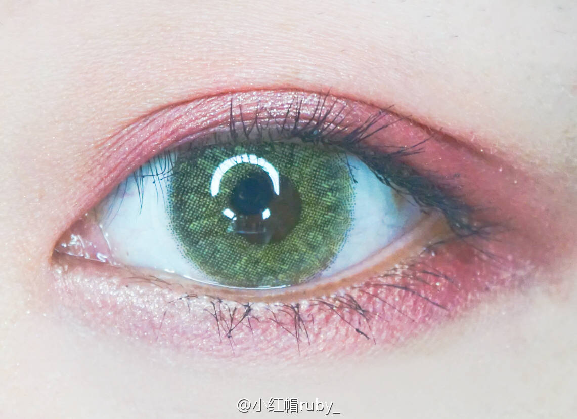 绿色美瞳