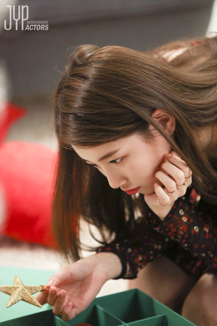 missa裴秀智suzy