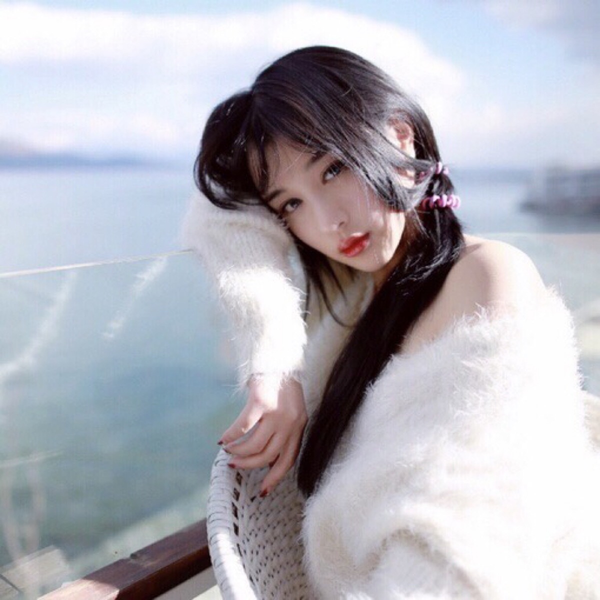 白寻:女生头像 喜欢就好