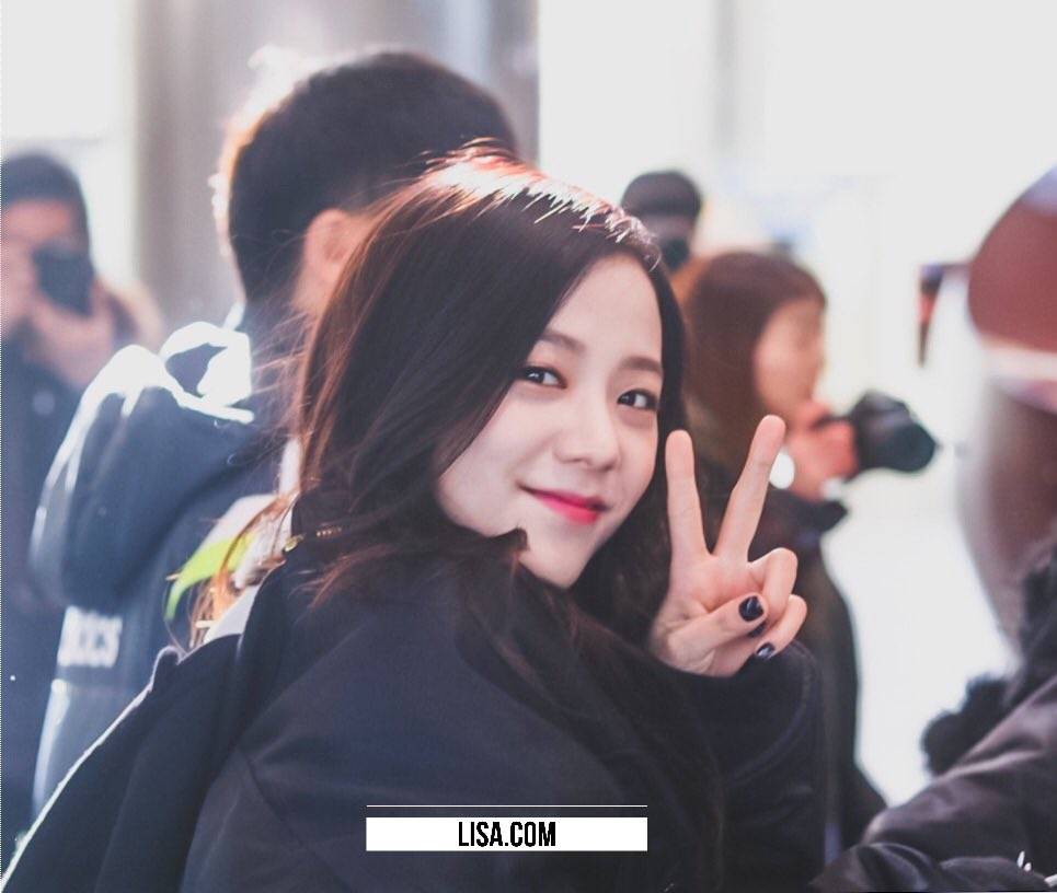 blackpink jisoo cr.