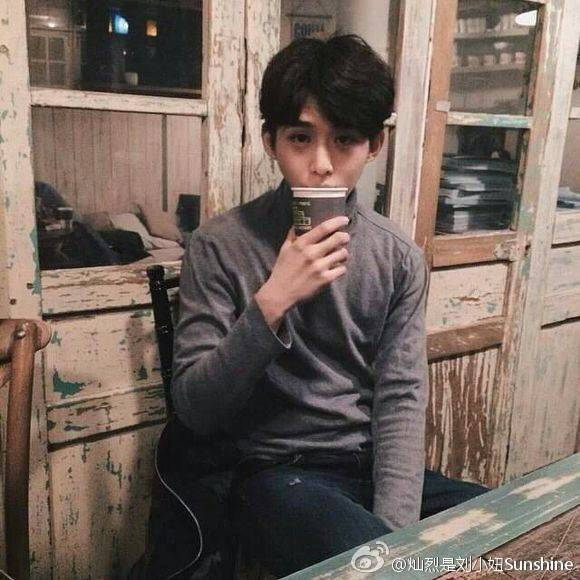 个性 另类 搞怪 中分 酷男头