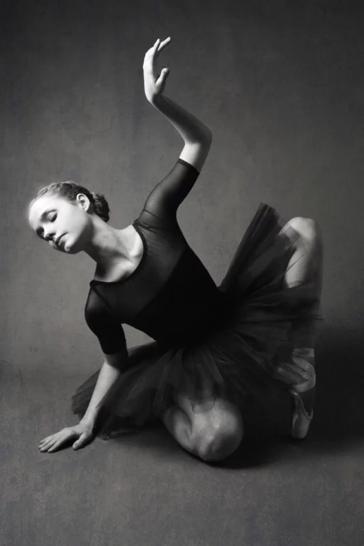 来自于美国摄影师,同时也是一位芭蕾舞蹈家josephine cardin的摄影