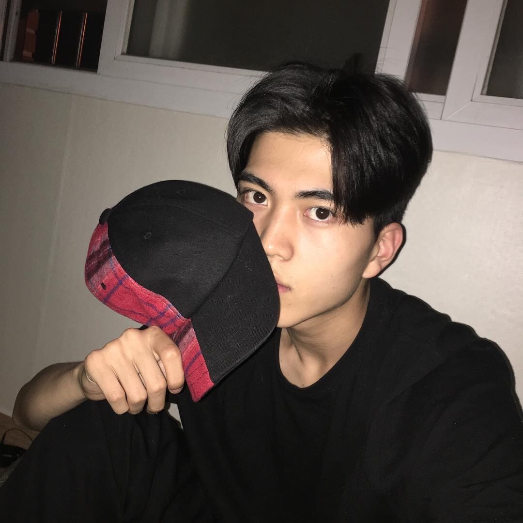 男头 韩系头像潮流 个性潮流 混搭 气质 半身 男神 网络红人 时尚