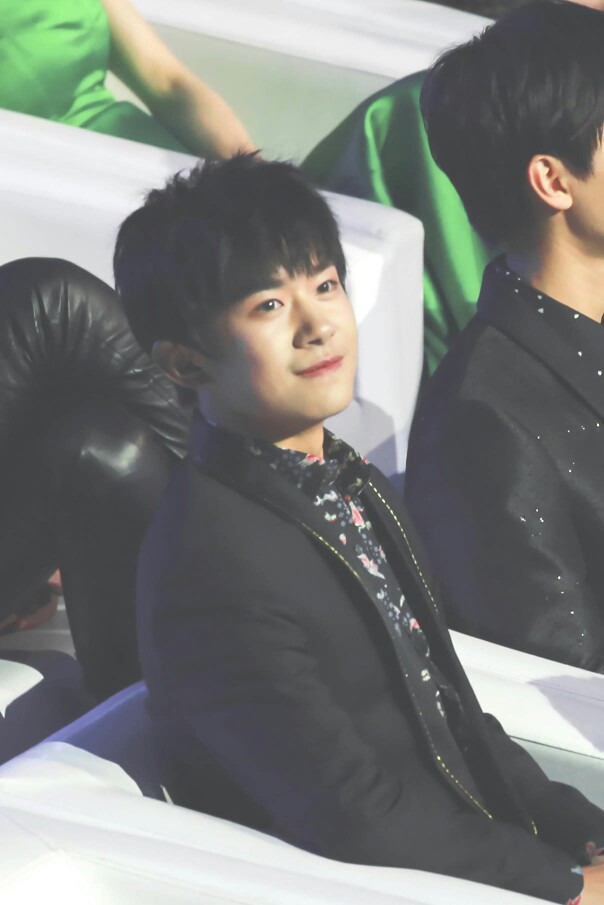 #易烊千玺 #TFBOYS 移动视频风云盛典 高清 帅