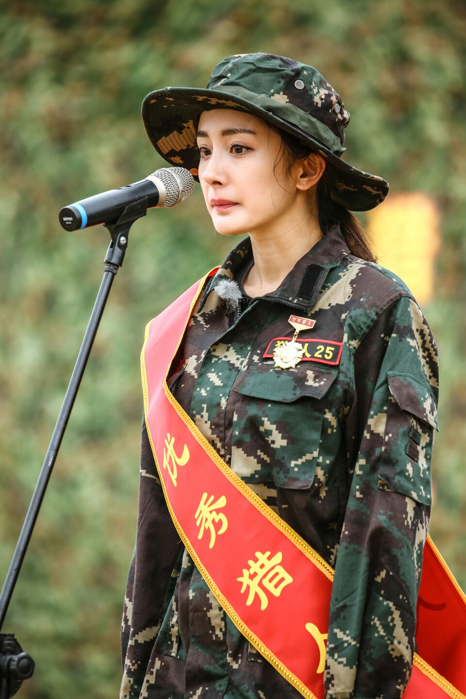 杨幂真正男子汉
