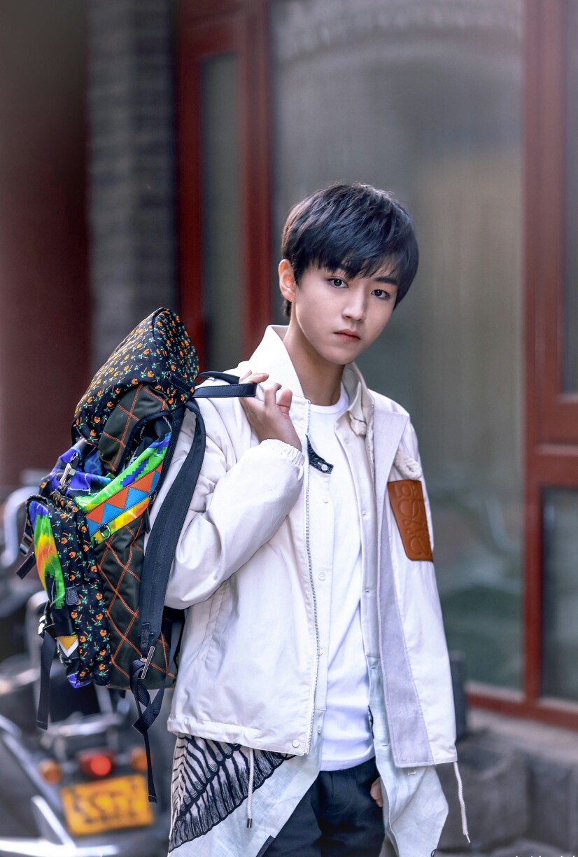 王俊凯 #tfboys 时尚街拍 高清 帅气