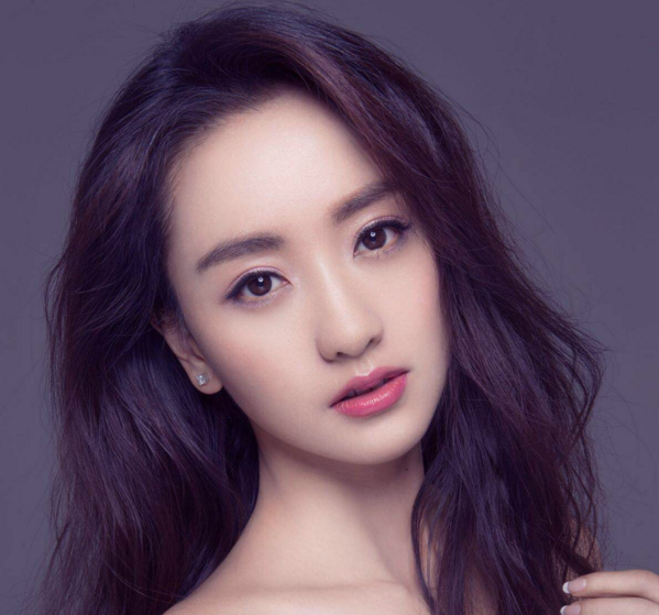 杨蓉