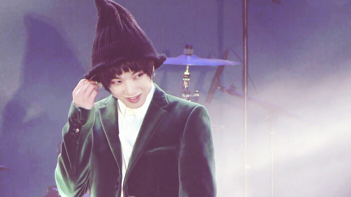 华晨宇 2017.1.12 百龄坛特醇限量版发布会 …