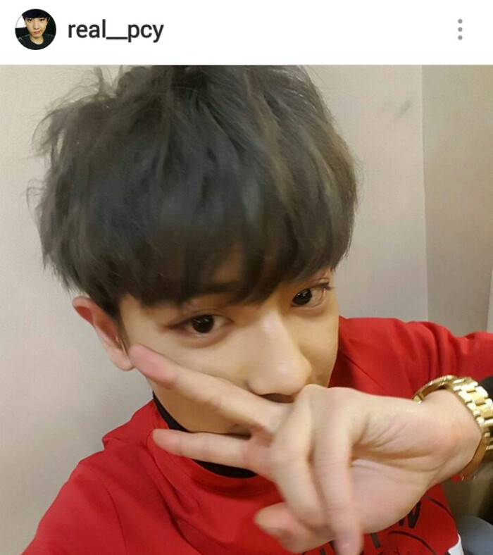 朴灿烈 ins 自拍