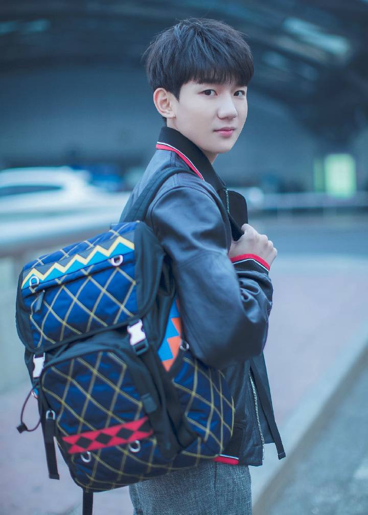 王源#tfboys 时尚街拍 高清 帅