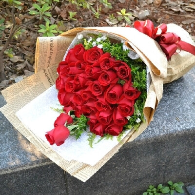 99朵红玫瑰鲜花上海同城速递求婚生日结婚纪念七夕情人节预定鲜花