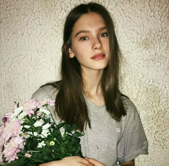 欧美女生唯美搞怪黑白小清新头像