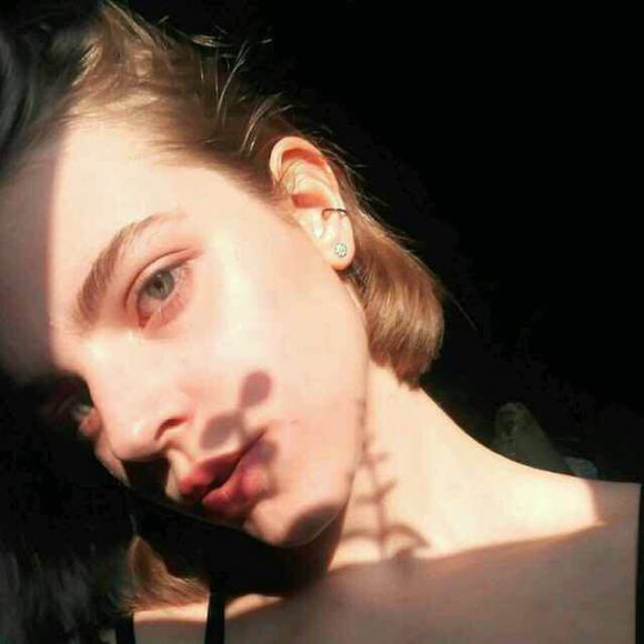 欧美女生唯美搞怪黑白小清新头像