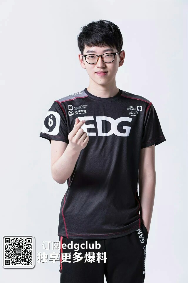 edg17队服照scout李汭灿多多