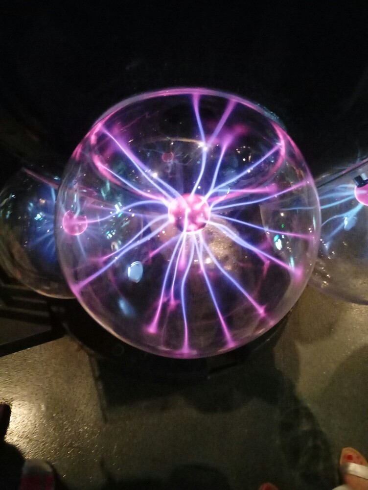 上海之行#也许它叫.静电球?——上海科技馆