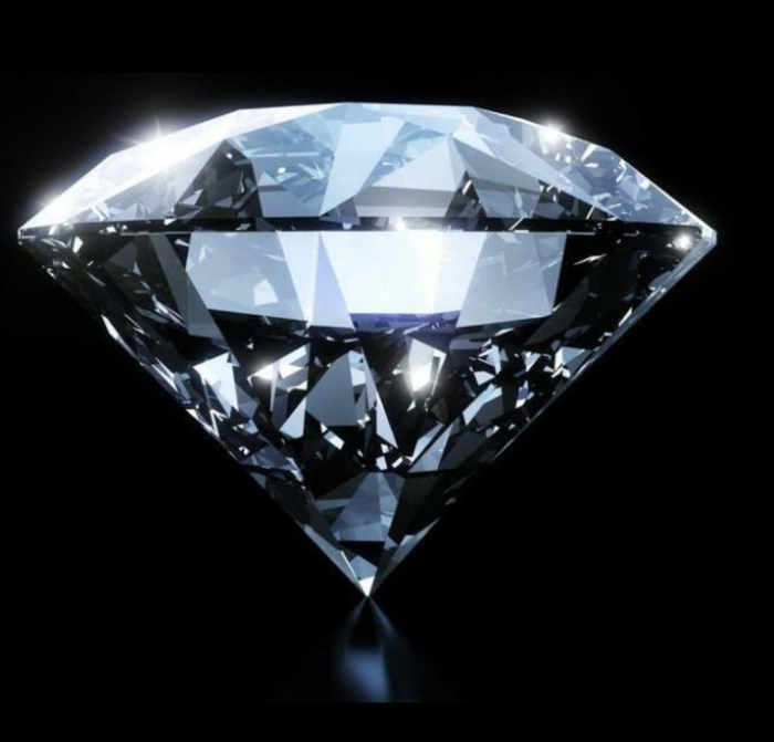 在1701年,印度的一个奴隶找到一颗重约400克拉的金刚石,他为了把宝石
