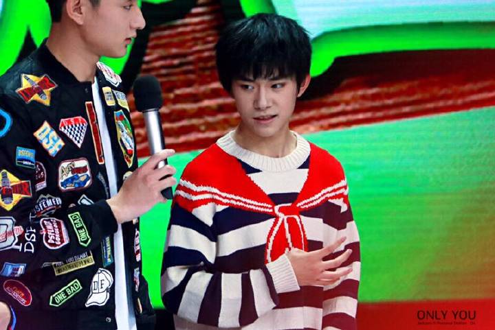 易烊千玺 #tfboys 长沙录制快乐大本营 饭拍 高清 帅气