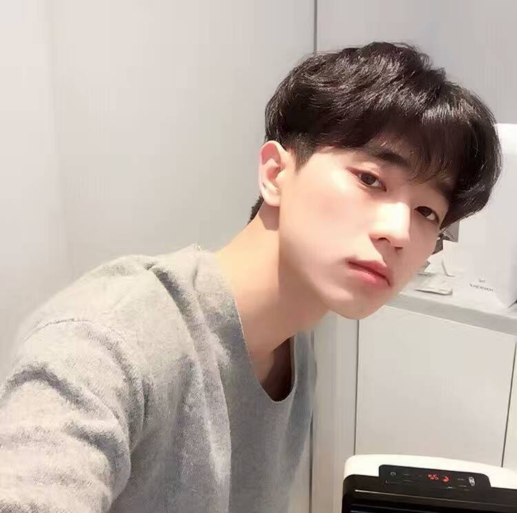 阳光温热岁月静好男生头像-堆糖,美好生活研究所