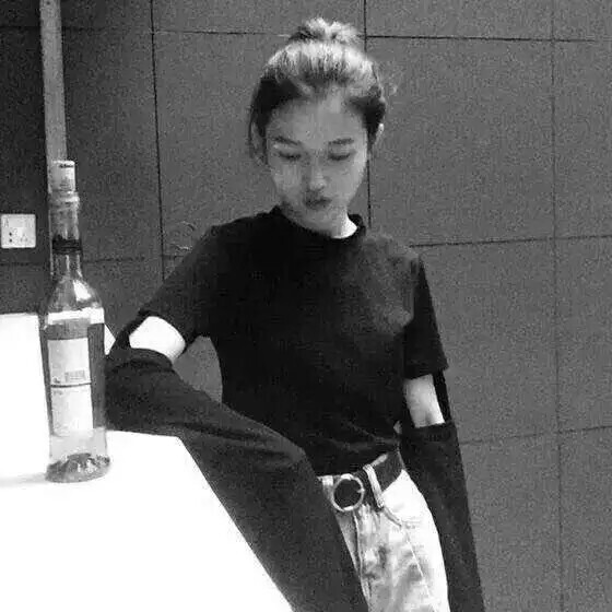 女心萝莉软妹粉色系野性手控部位图背影半身图酷纹身情侣头像闺蜜头像