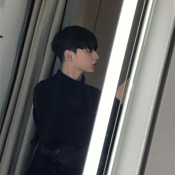 男生头像 头像 韩系头像 个性头像 泄露了仙气°