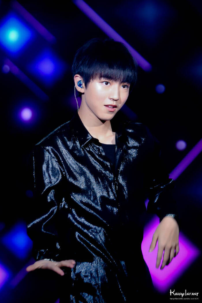 王俊凯 #tfboys 0921生日会 高清 帅气