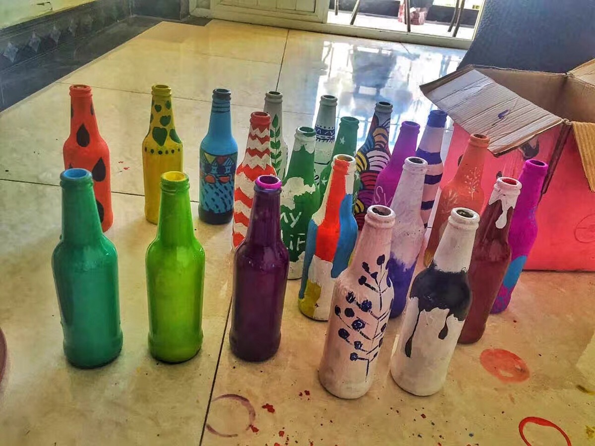 废弃的啤酒瓶