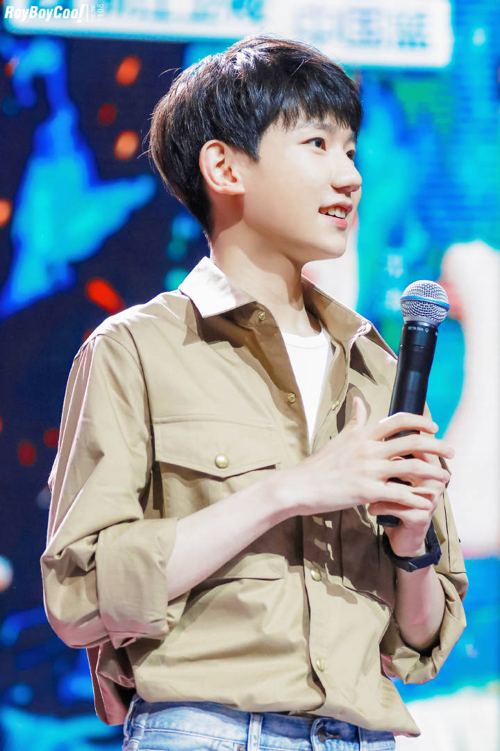 王源 #tfboys 王牌对王牌录制花絮 高清 可爱