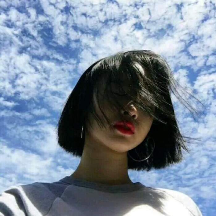 天空女头像