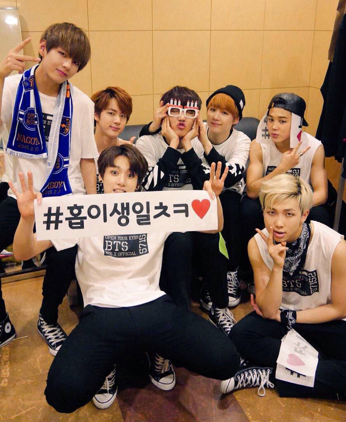 防弹少年团#bts 150217 【#防弾少年団# 1st japan tour 2015「wake