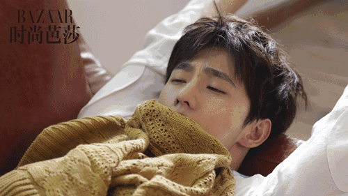 杨洋时尚芭莎4月刊 一颦一笑真的是酥死人