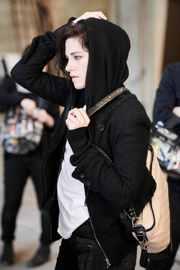kristen stewart 克里斯汀 斯图尔特 (chanel 香奈儿 gabrielle手袋)