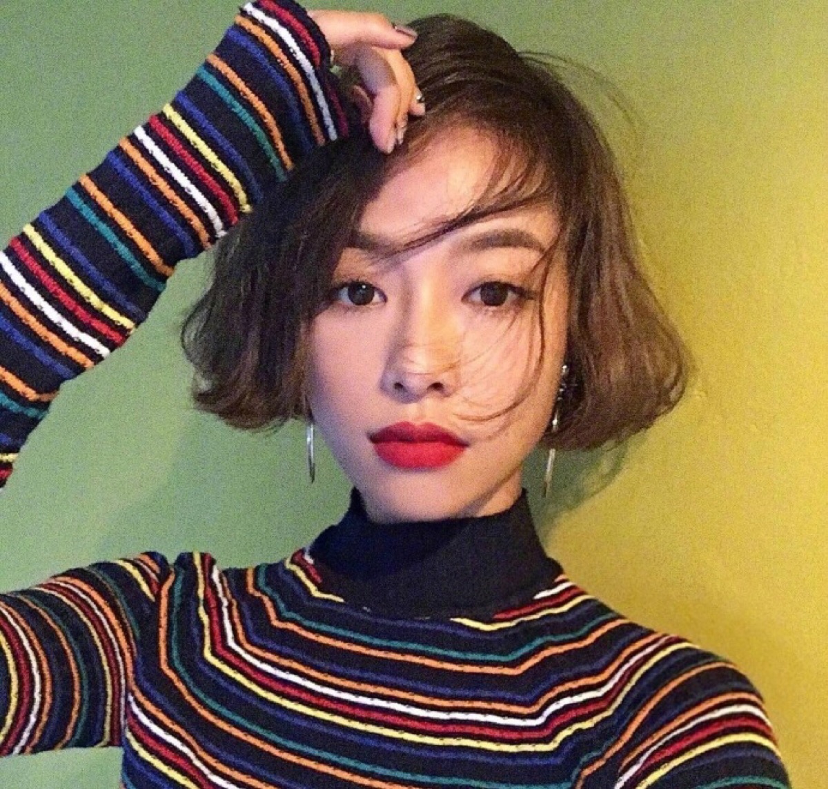 微卷短发 来自搜狐网