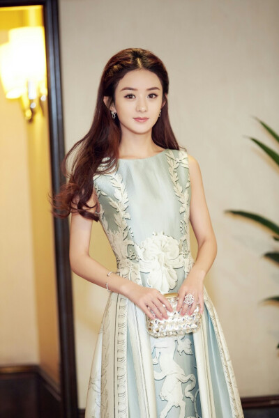 [cp#赵丽颖 boss是我心中的最美女主角特别鸣谢妆发@陈非造型