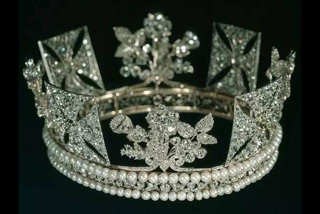 英国维多利亚女王的王冠