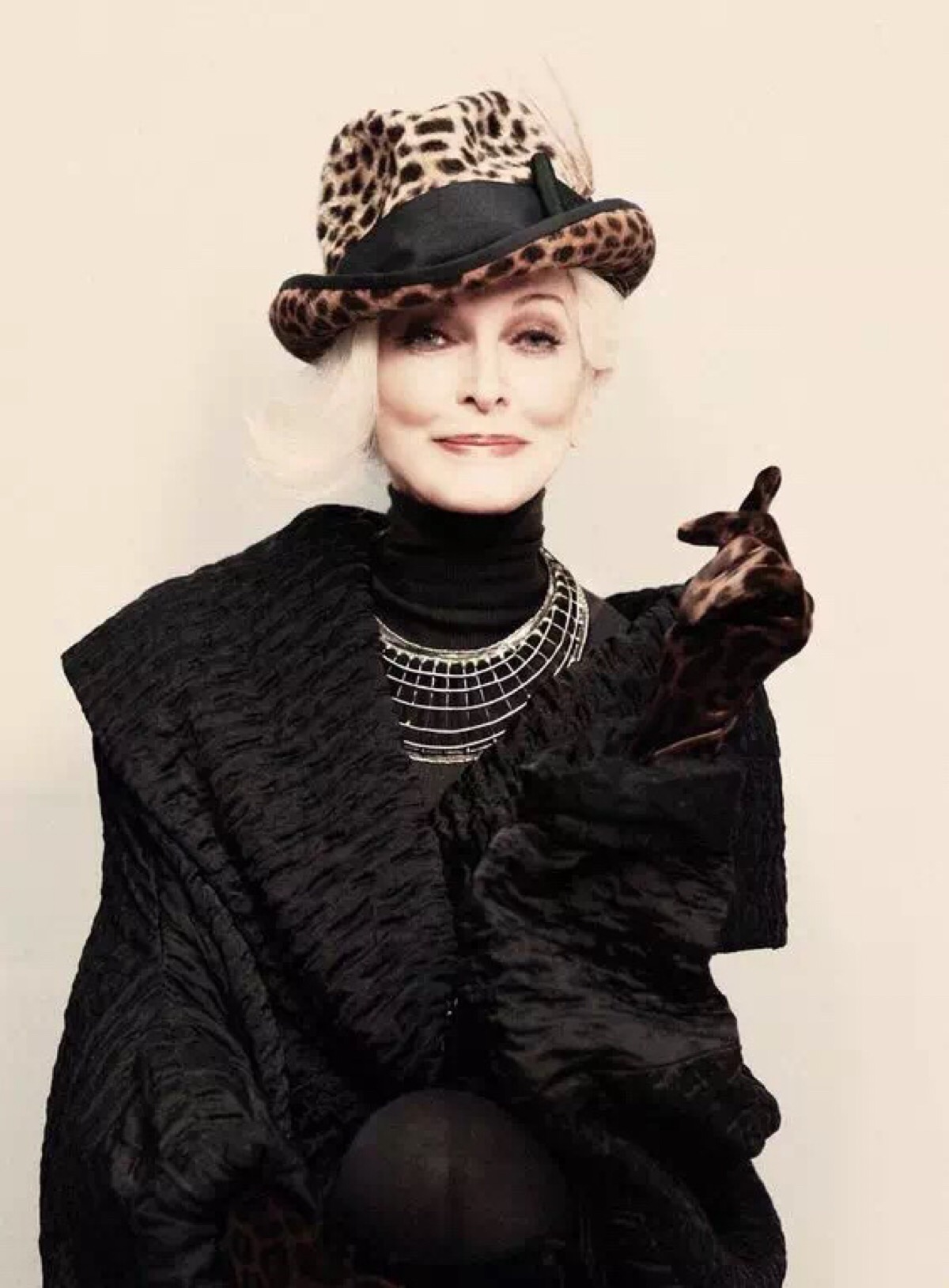 卡门·戴尔·奥利菲斯(carmen dell" orefice)