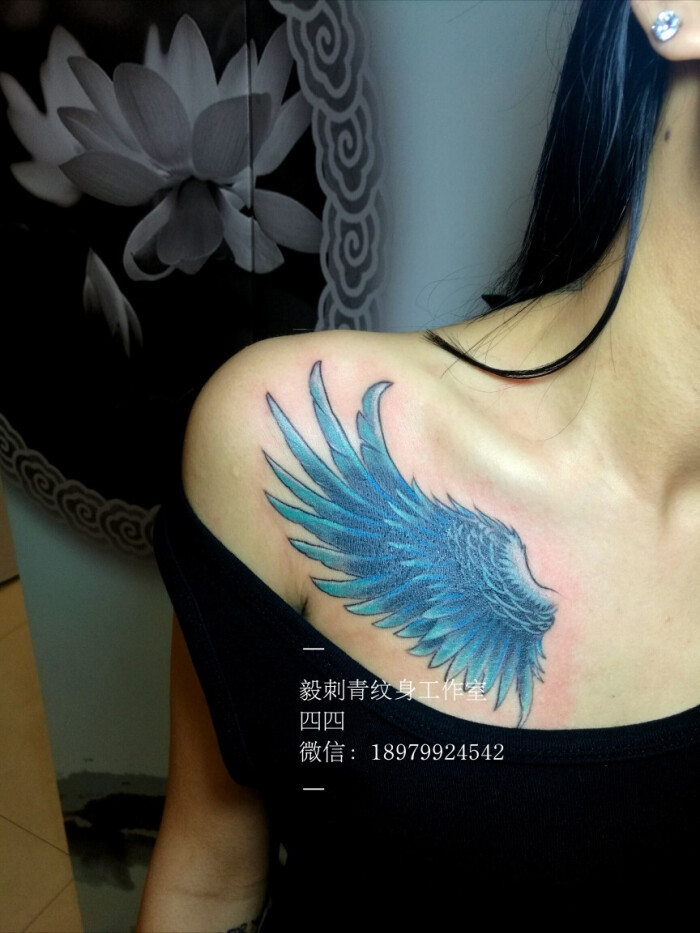 翅膀纹身