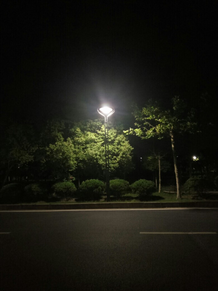 黑夜 路灯