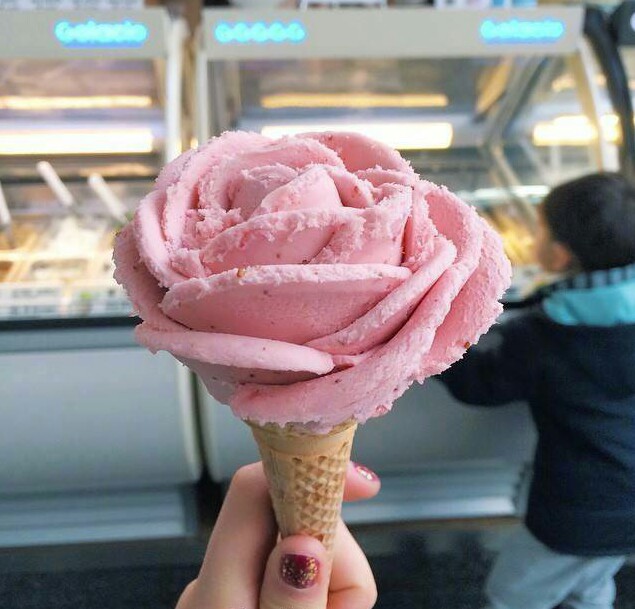 玫瑰花甜筒 好吃又好看蛋糕 美食头像 家常菜 西餐 日式料理 甜品